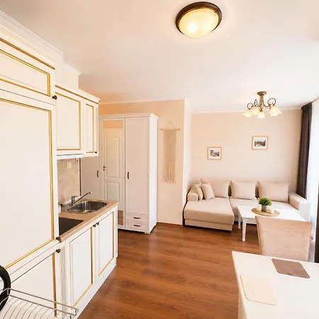 Izida Palace - Premium Apartment