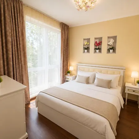 Izida Palace - Premium Apartman *
